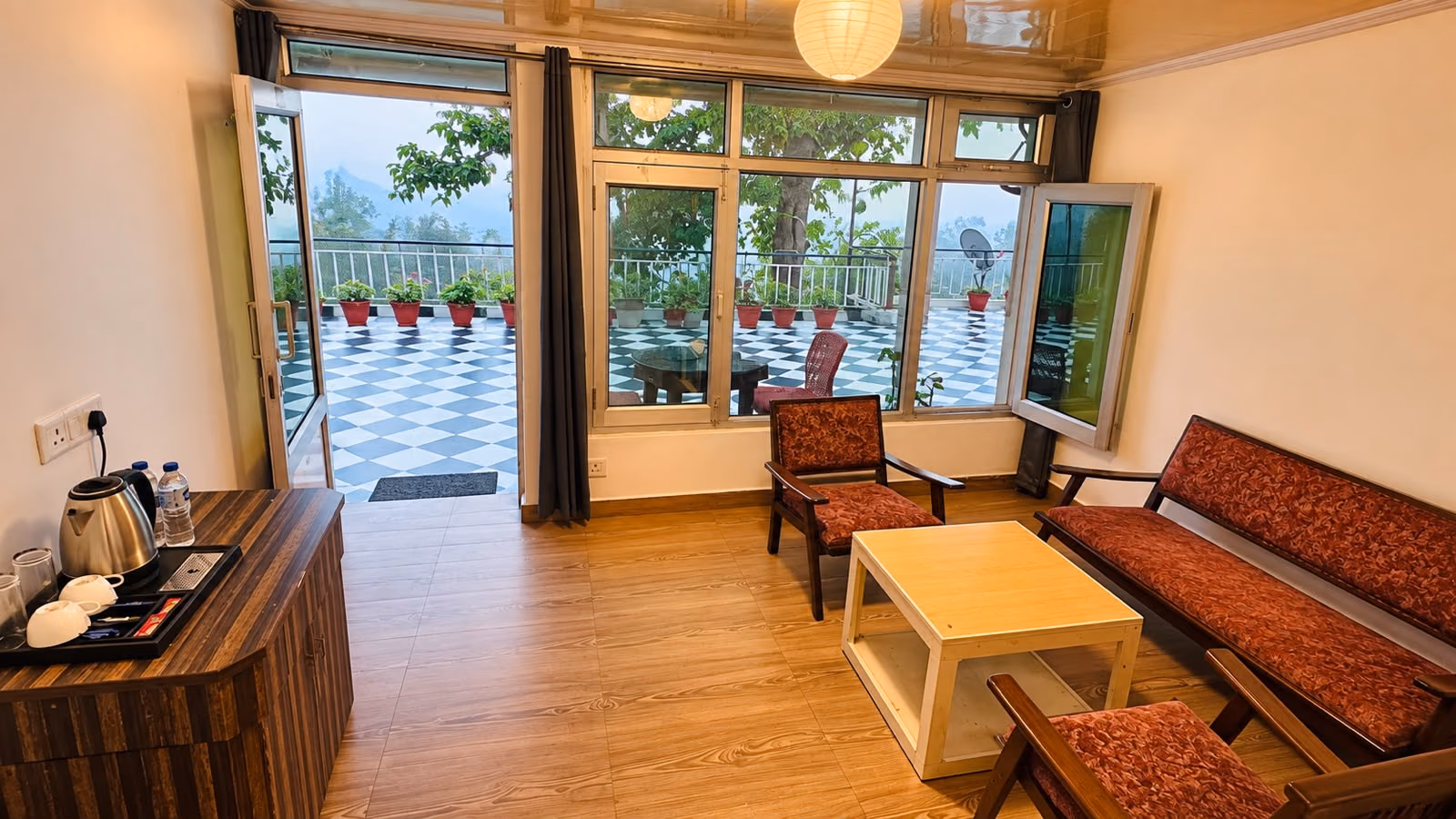 Window seating in Luxury King room 105 overlooking the valley